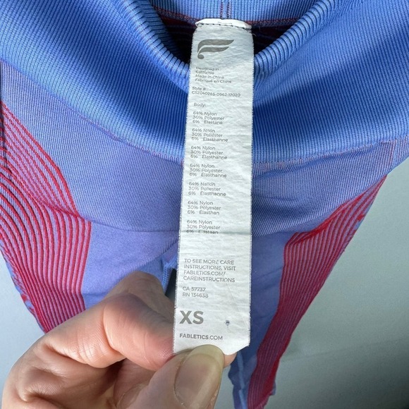 Fabletics High-Waisted Seamless Star Capri Leggings Crystal Blue Red Women's XS - Picture 7 of 13